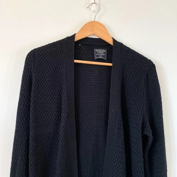 Abercrombie & Fitch BLACK Long Open Front Pocket Knit Cardigan Size Medium - Picture 3 of 7